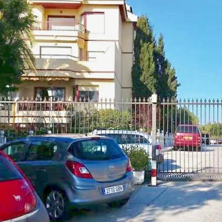 Urbanization On The Front 1-3 La Cala De Mijas